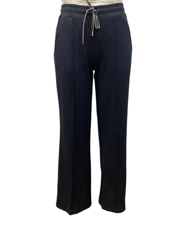 Black casual pants with drawstring waist and straight leg design, suitable for everyday wear and comfortable fit.