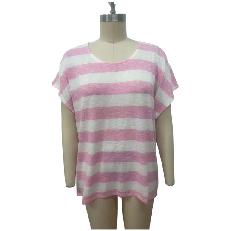 Casual pink and white striped top with short sleeves displayed on a mannequin, perfect for everyday wear and comfortable fashion.