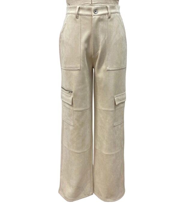 Stylish beige wide-leg cargo pants with multiple pockets, perfect for casual and streetwear fashion, made from comfortable fabric.